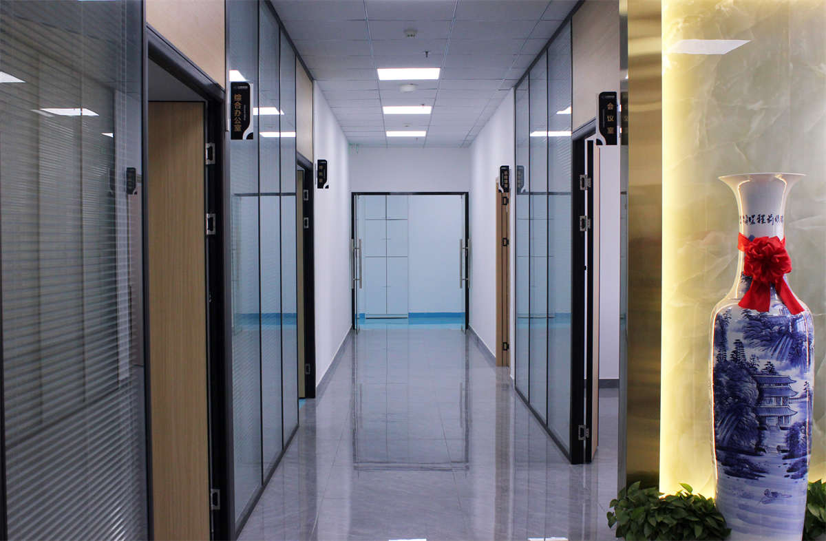 办公室1.jpg